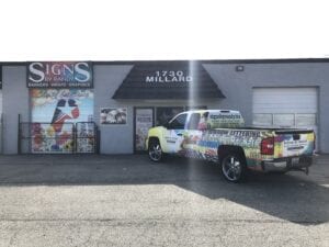Store front on sign business
